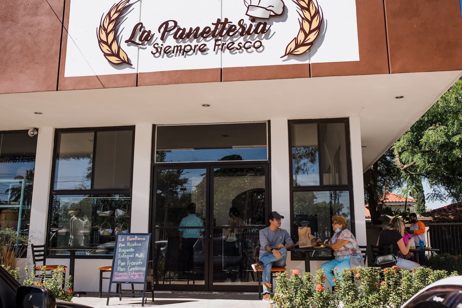 Fachada de La Panetteria en Managua